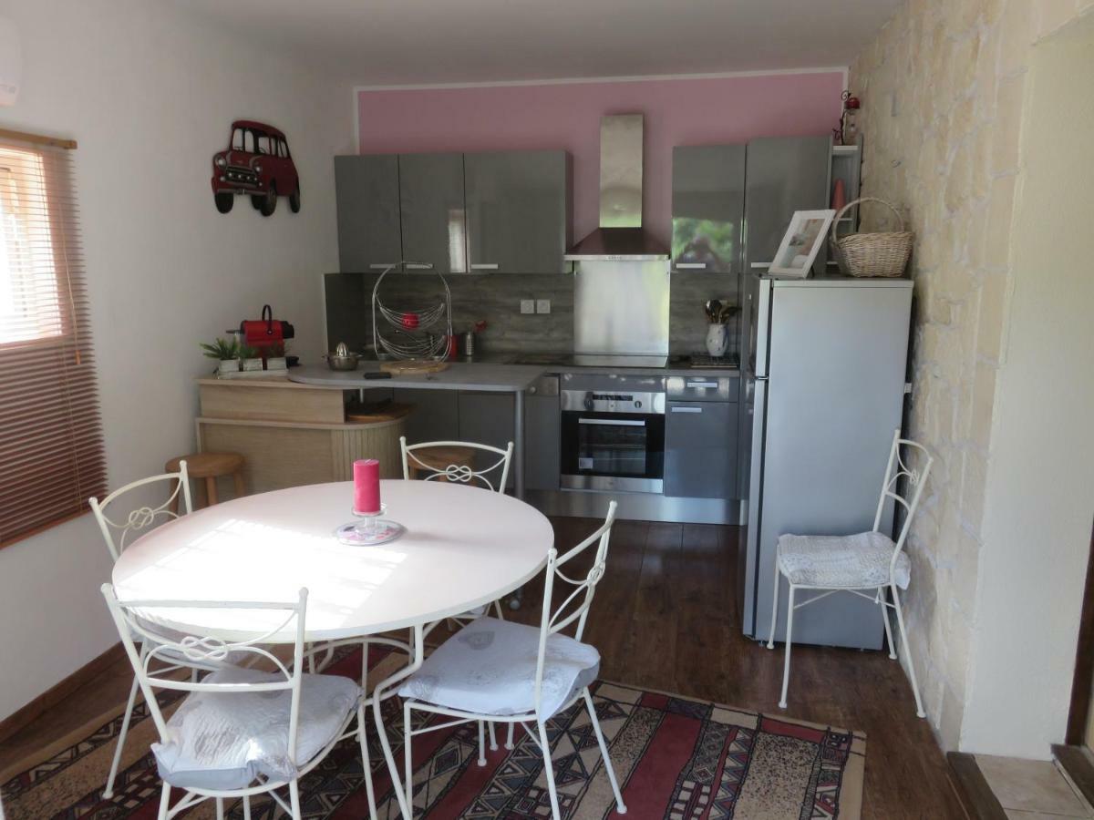 charmant appartement Saint Gély Cornillon Exterior foto